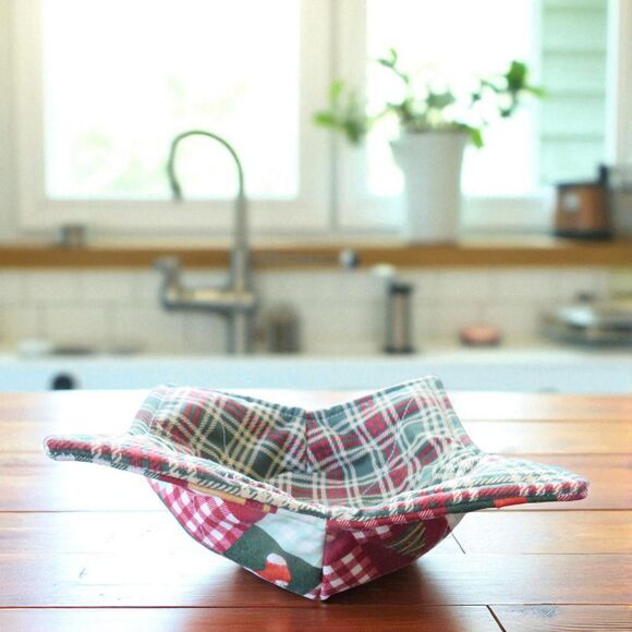 Microwave Bowl Cozy, Reversible Christmas Plaid Soup Bowl or Ice Cream Cozy - Picture 2 of 5